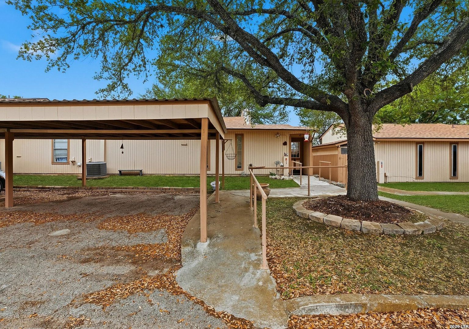 1051 Country Club Dr #M-45 Seguin, TX 78155 - Thumbnail 4