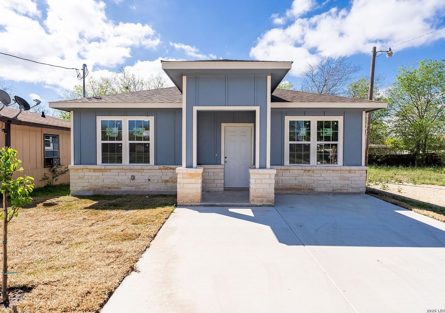 717 Avenue C Seguin, TX 78155 - Thumbnail 4