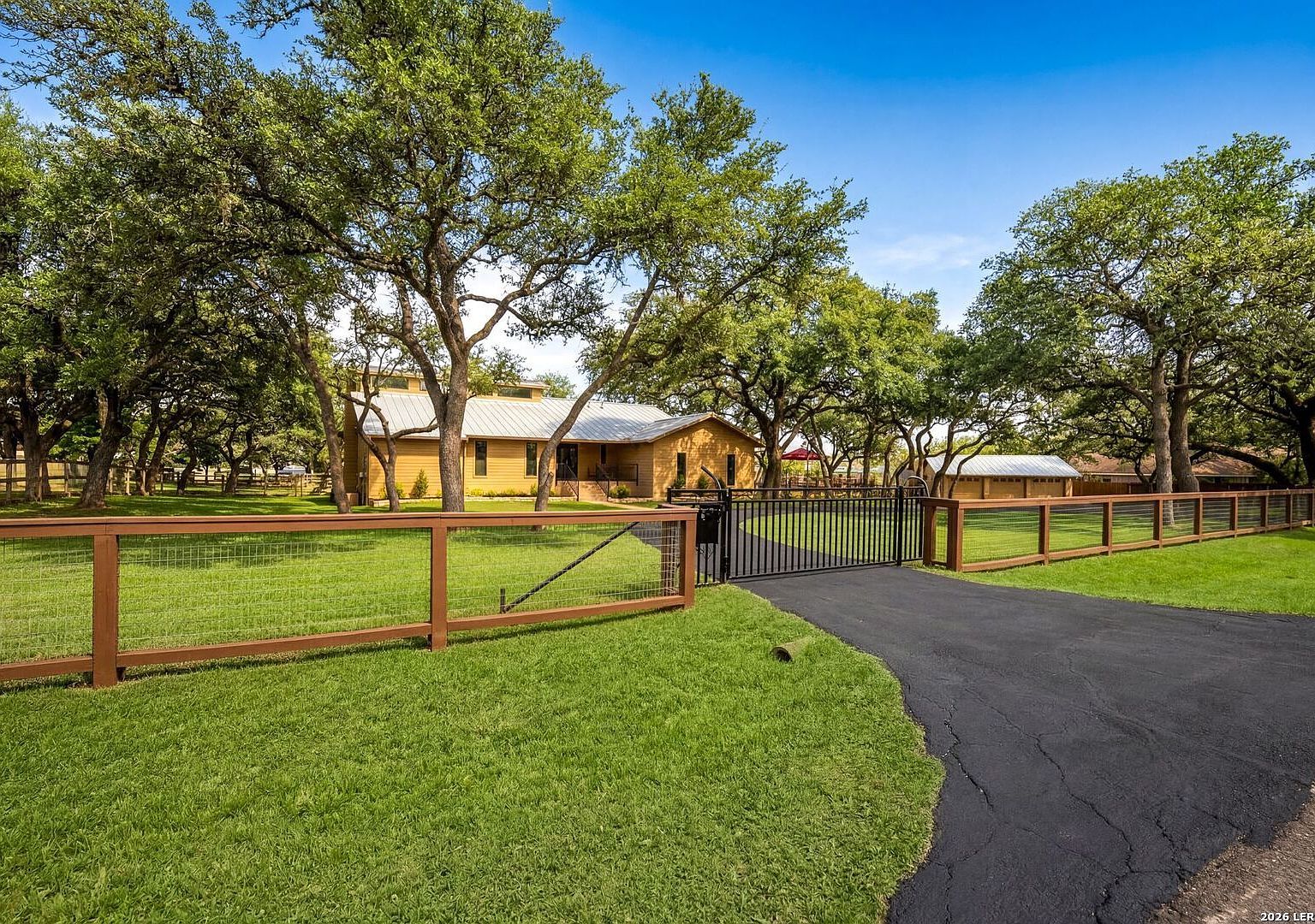 29274 Seabiscuit Dr Boerne, TX 78015 - Thumbnail 4