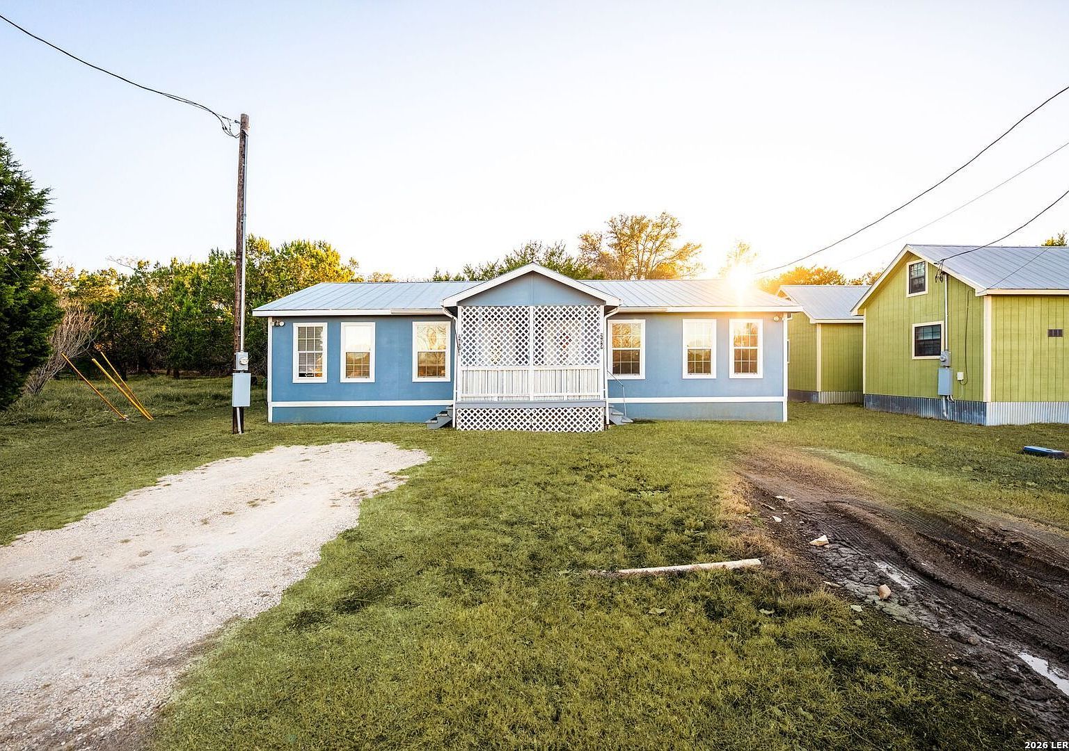 289 Chaparral Dr Bandera, TX 78003 - Thumbnail 4