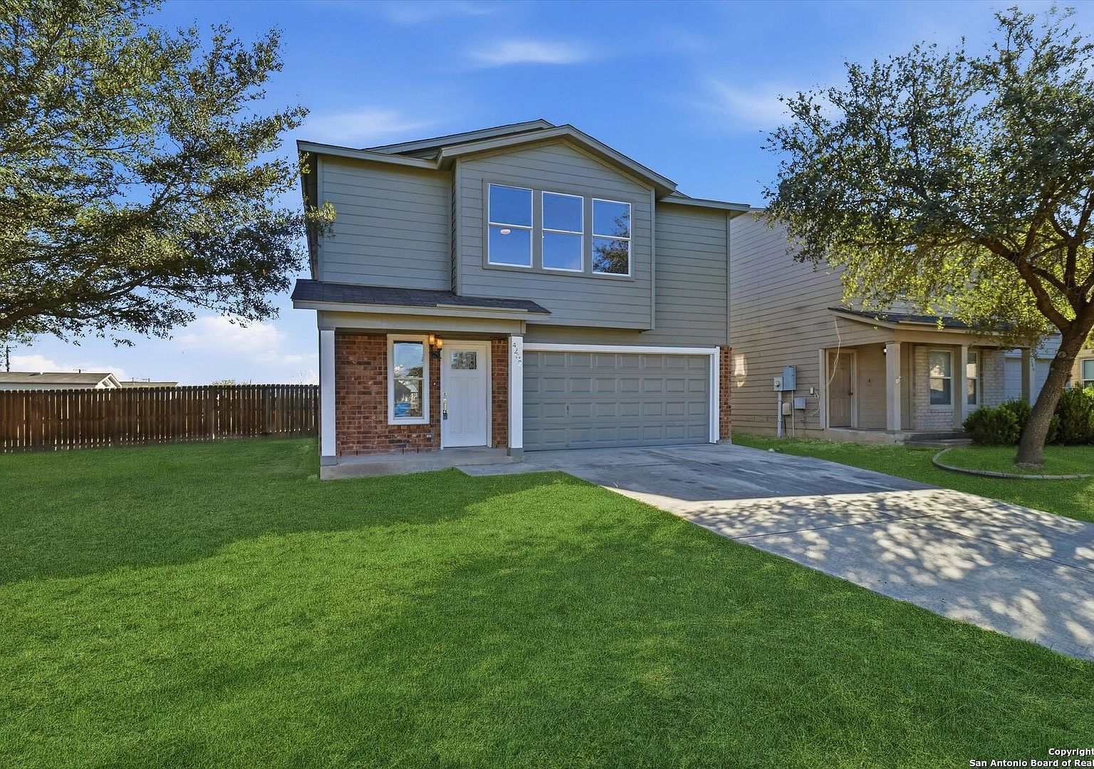 4202 Waldon Pond San Antonio, TX 78245 - Thumbnail 4