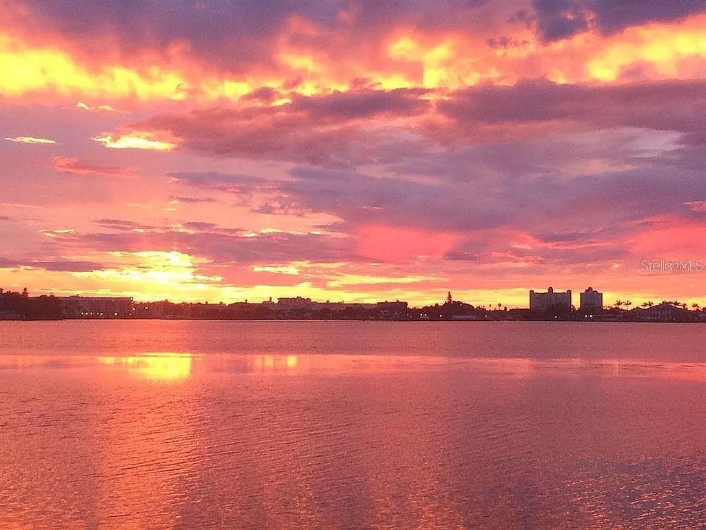 1140 Boca Ciega Isle Dr Saint Pete Beach, FL 33706 - Thumbnail 4