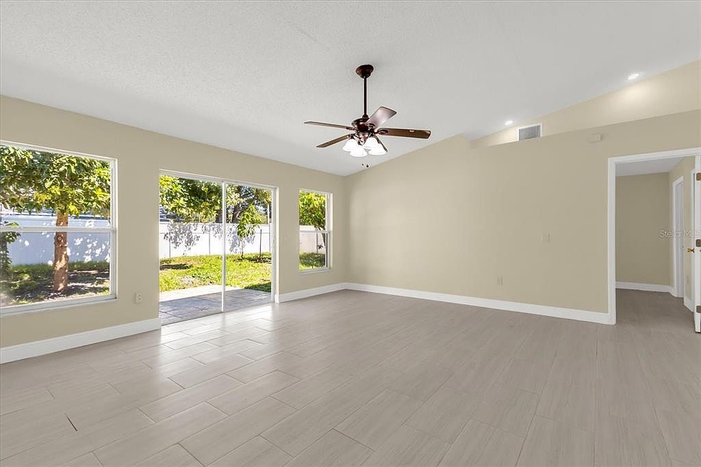 713 Maderia Ct Kissimmee, FL 34758 - Thumbnail 4