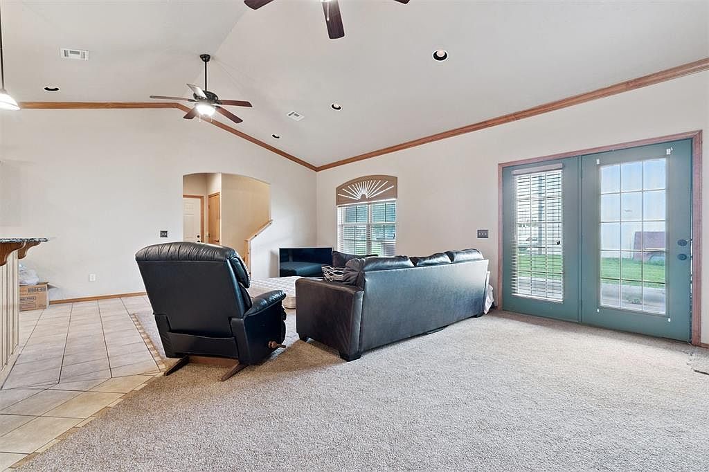 610 W Choctaw St Lindsay, OK 73052 - Thumbnail 4