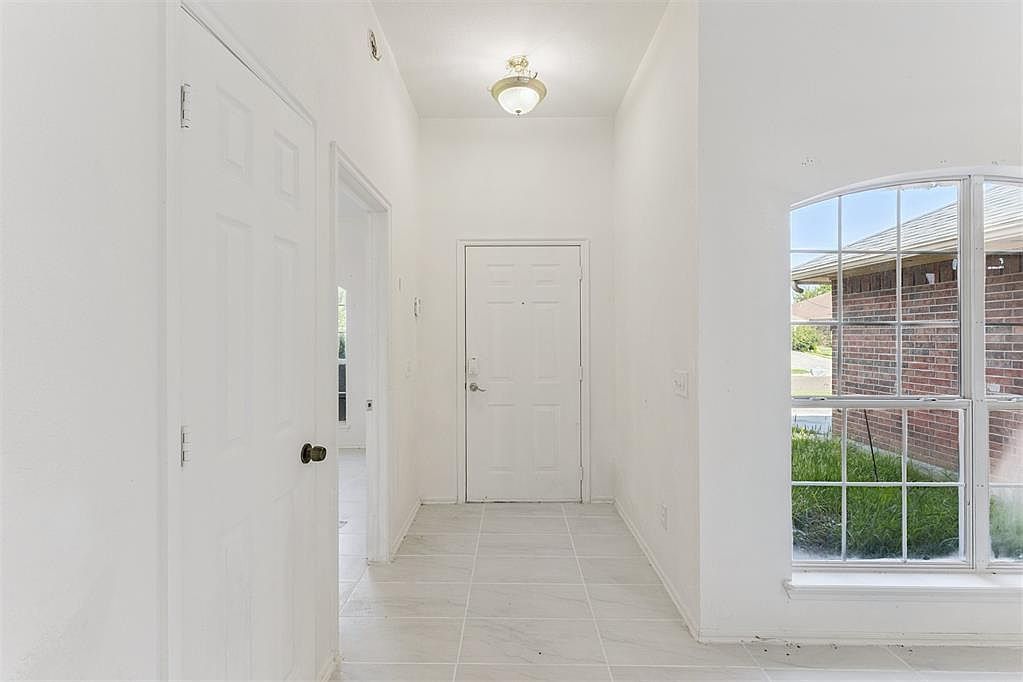 1833 Parkridge Dr Norman, OK 73071 - Thumbnail 4