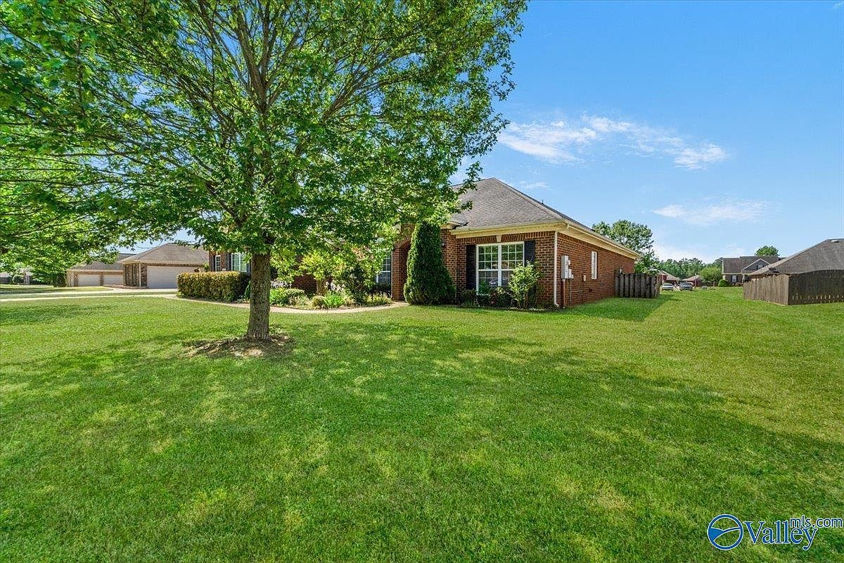 114 Parkview Dr Meridianville, AL 35759 - Thumbnail 4