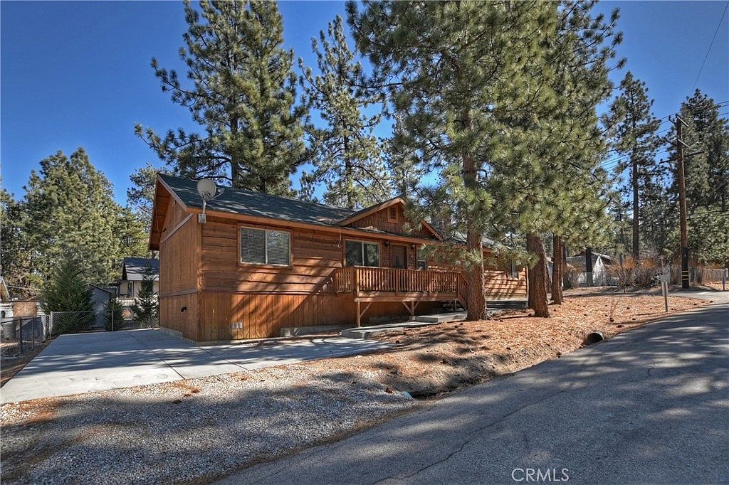 701 Irving Way Big Bear City, CA 92314 - Thumbnail 4