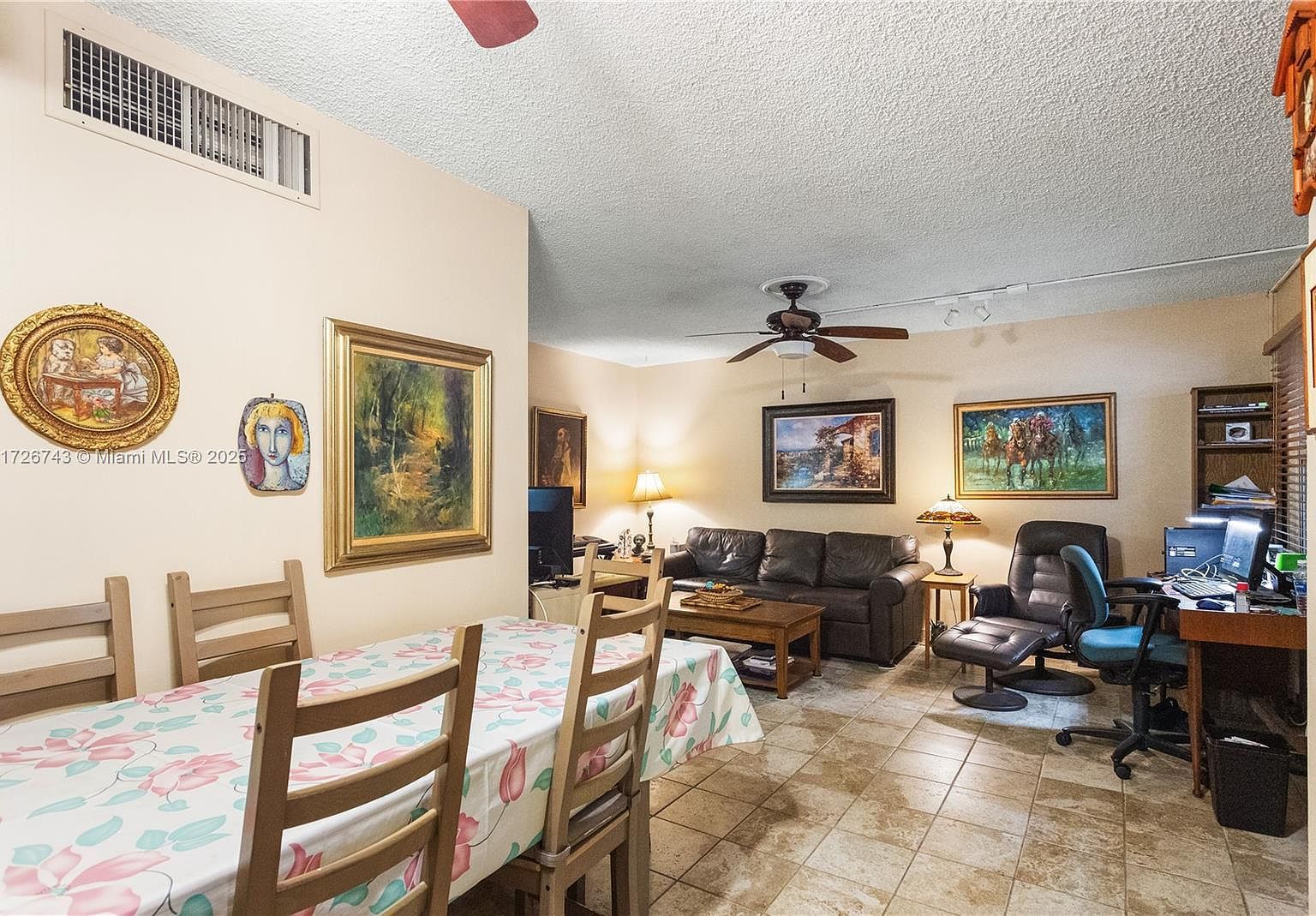 1425 Arthur St APT 205A Hollywood, FL 33020 - Thumbnail 4