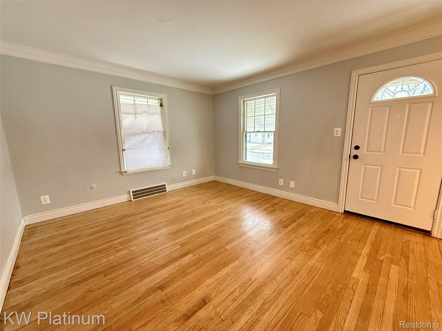 22448 Lambrecht Ave Eastpointe, MI 48021 - Thumbnail 4