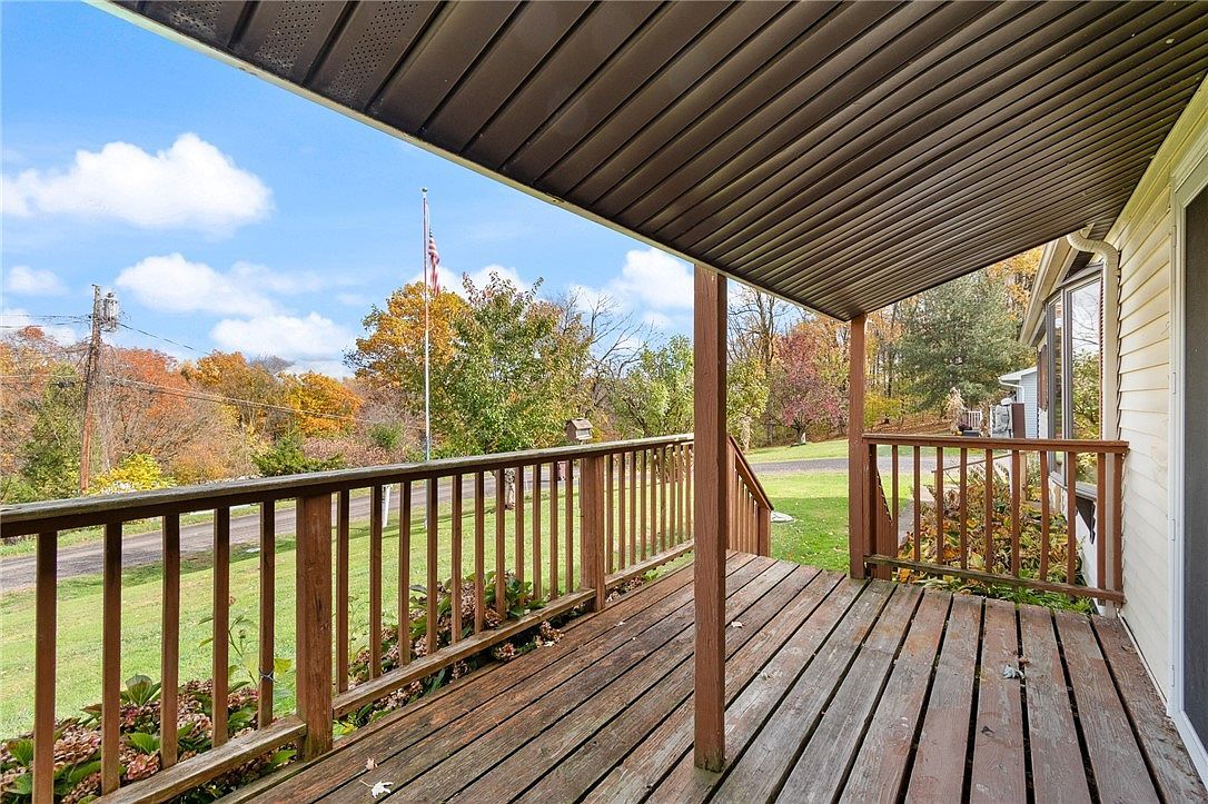 7639 Cardinal Rd Wolcott, NY 14590 - Thumbnail 4