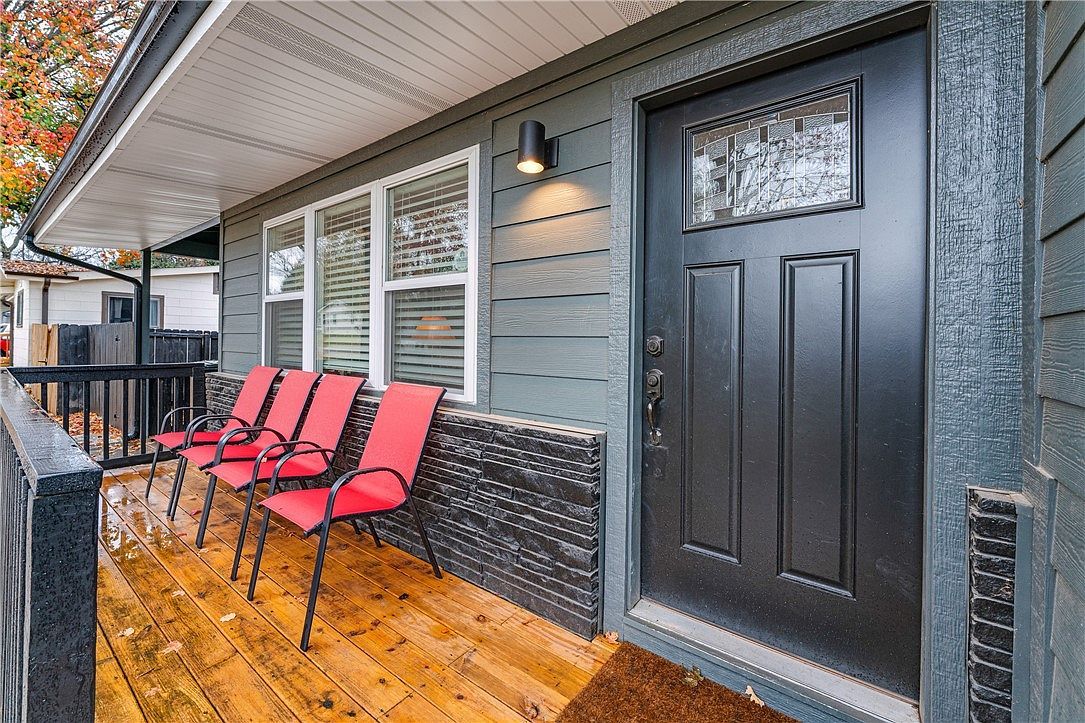 101 E Bertha St Fayetteville, AR 72703 - Thumbnail 4