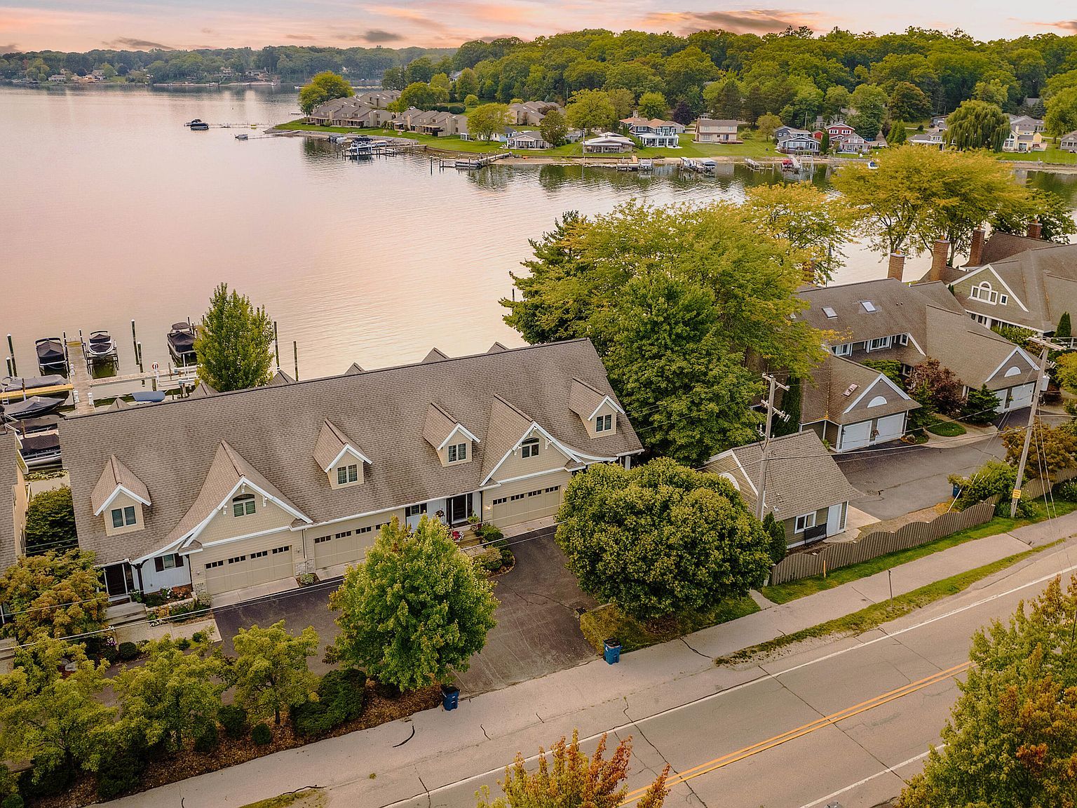 17533 N Fruitport Rd #6 Spring Lake, MI 49456 - Thumbnail 4