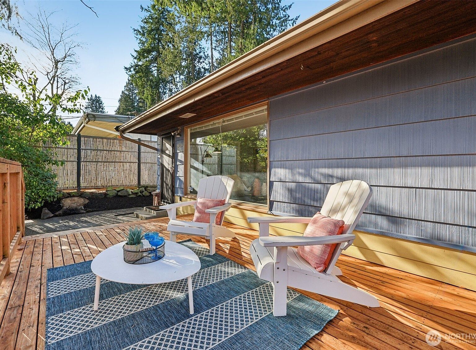 10219 15th Ave NE Seattle, WA 98125 - Thumbnail 4