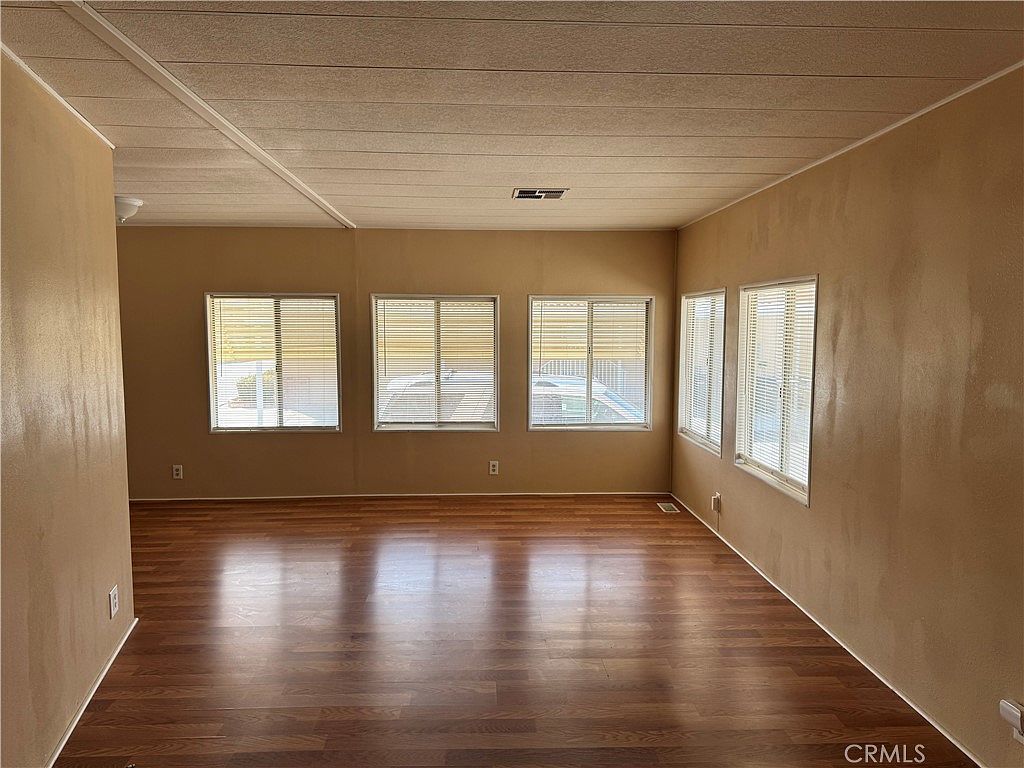 2205 W Acacia Ave SPACE 194 Hemet, CA 92545 - Thumbnail 4