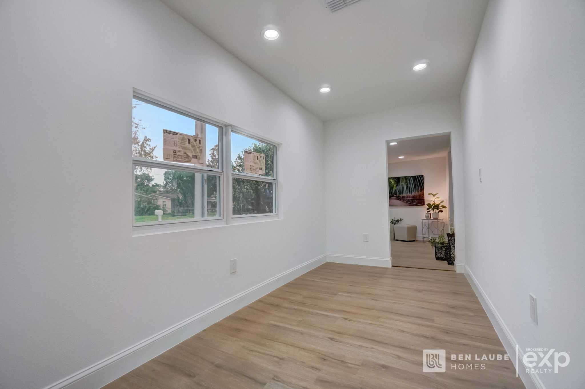 2569 Anastasia Drive, South Daytona, FL, USA, 32119 - Thumbnail 4