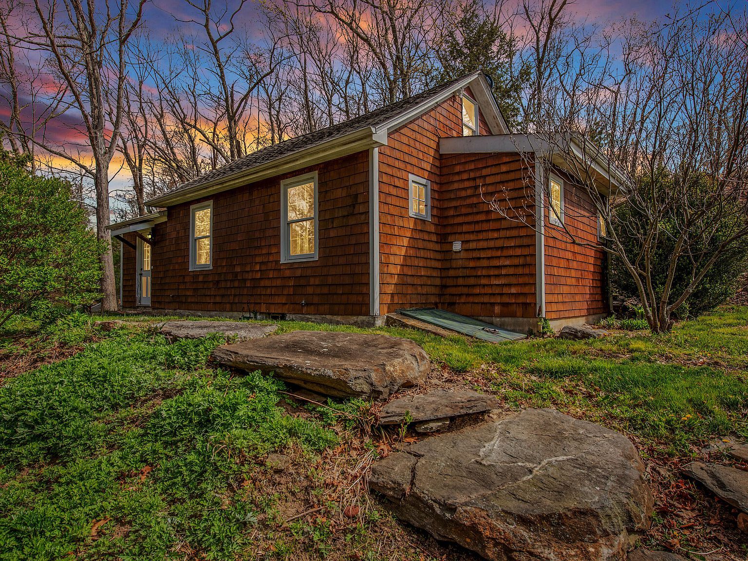 167 Toddy Hill Rd Sandy Hook, CT 06482 - Thumbnail 4