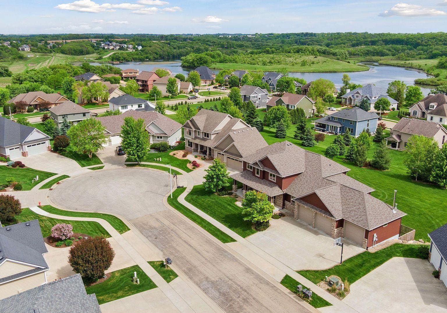 2304 Britwood Ln SW Rochester, MN 55902 - Thumbnail 4