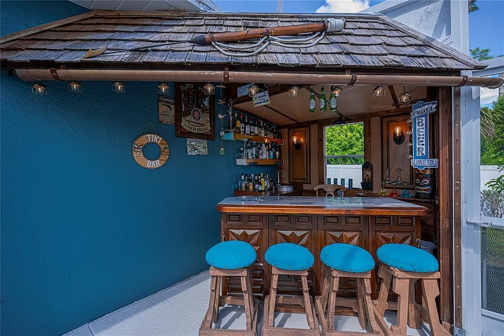 2142 S Chamberlain Blvd North Port, FL 34286 - Thumbnail 4