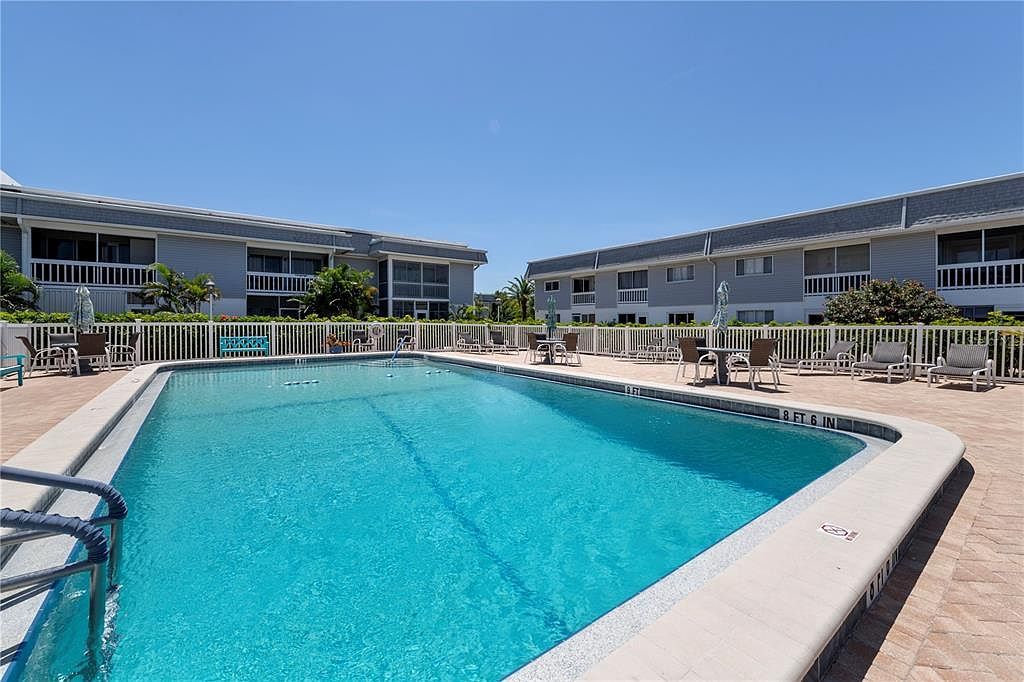 22375 Edgewater Dr APT 238 Punta Gorda, FL 33980 - Thumbnail 4