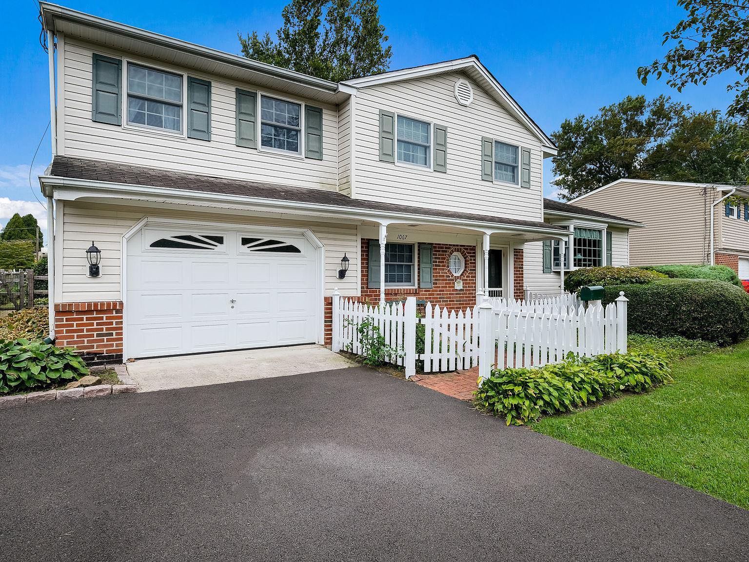 1067 Log College Dr Warminster, PA 18974 - Thumbnail 4