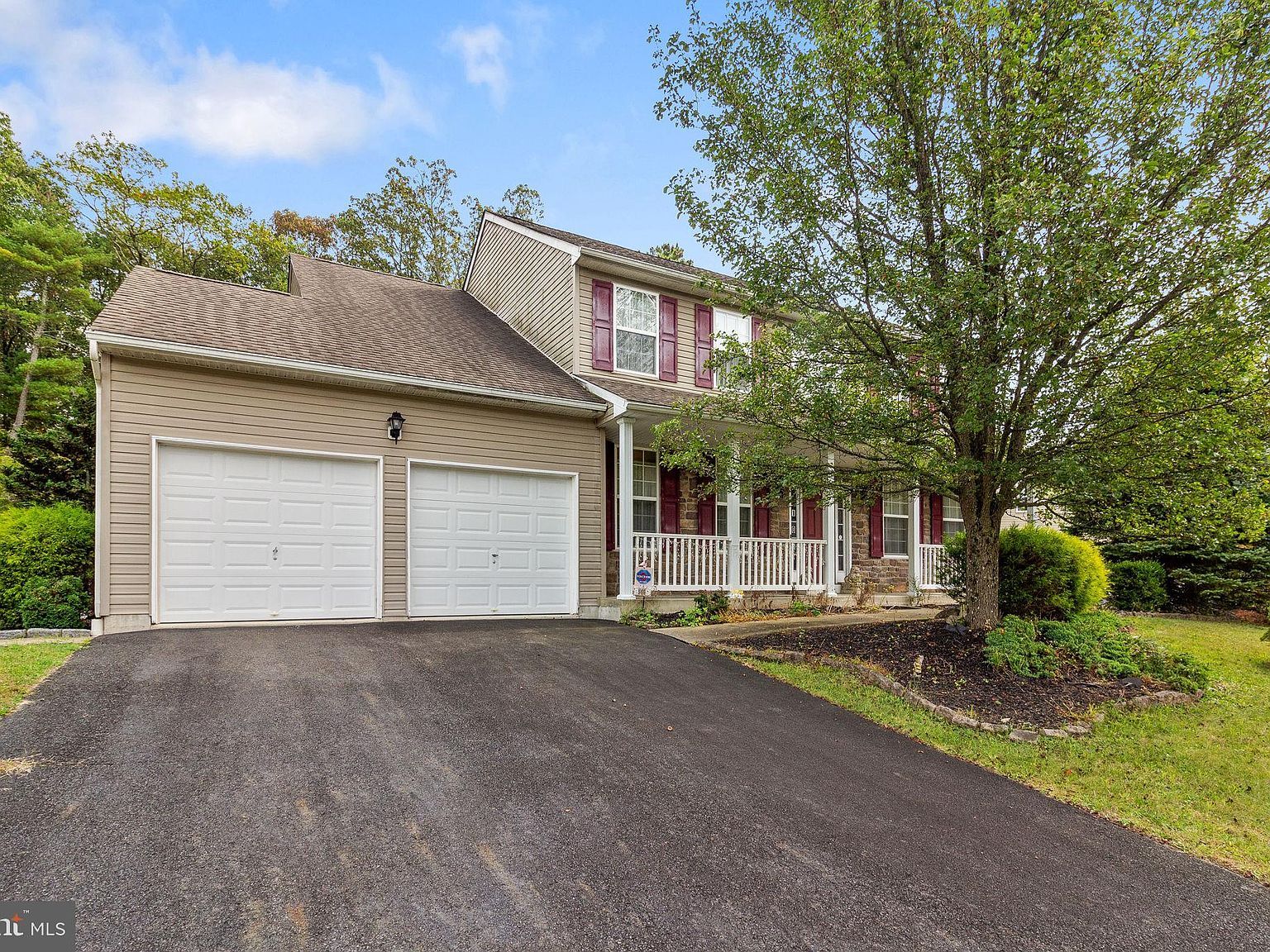 106 Daffodil Dr East Stroudsburg, PA 18301 - Thumbnail 4