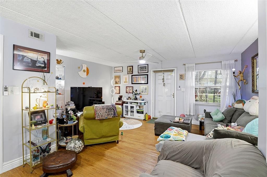 525 Conway Rd APT 70 Orlando, FL 32807 - Thumbnail 4