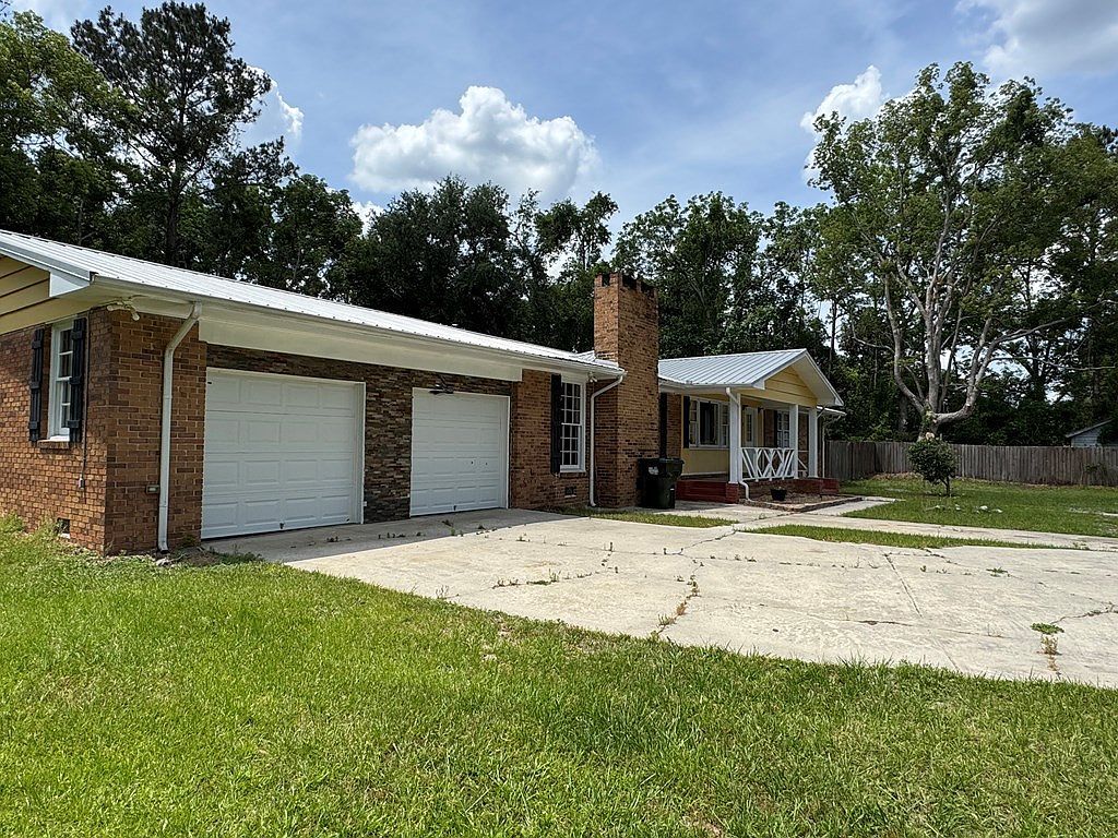 2048 Dean St Valdosta, GA 31601 - Thumbnail 4