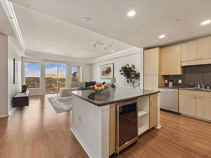 3505 Sage Rd UNIT 1603 Houston, TX 77056 - Thumbnail 4