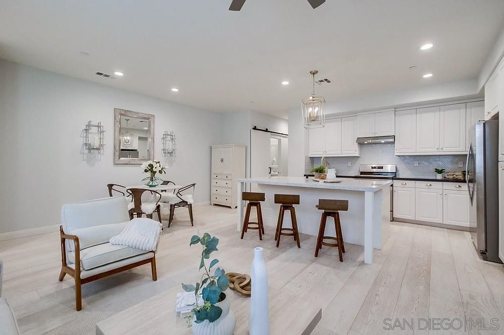 520 Surfbird Ln Imperial Beach, CA 91932 - Thumbnail 4