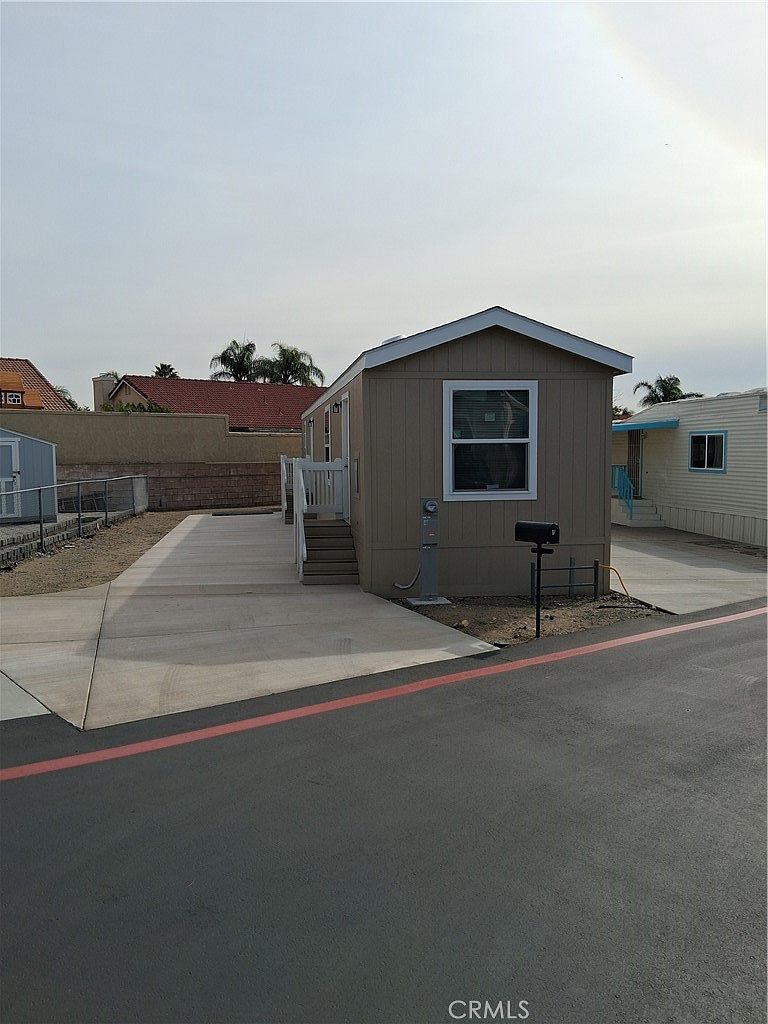 17455 Marygold Ave Space 49 Bloomington, CA 92316 - Thumbnail 4