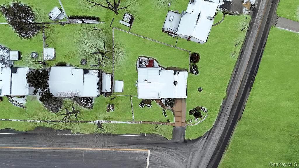 178 Gerhard Rd Plainview, NY 11803 - Thumbnail 4