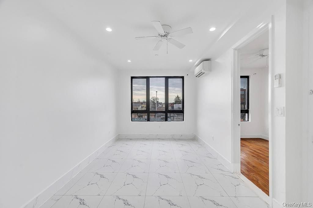 125-11 101st Ave South Richmond Hill, NY 11419 - Thumbnail 4