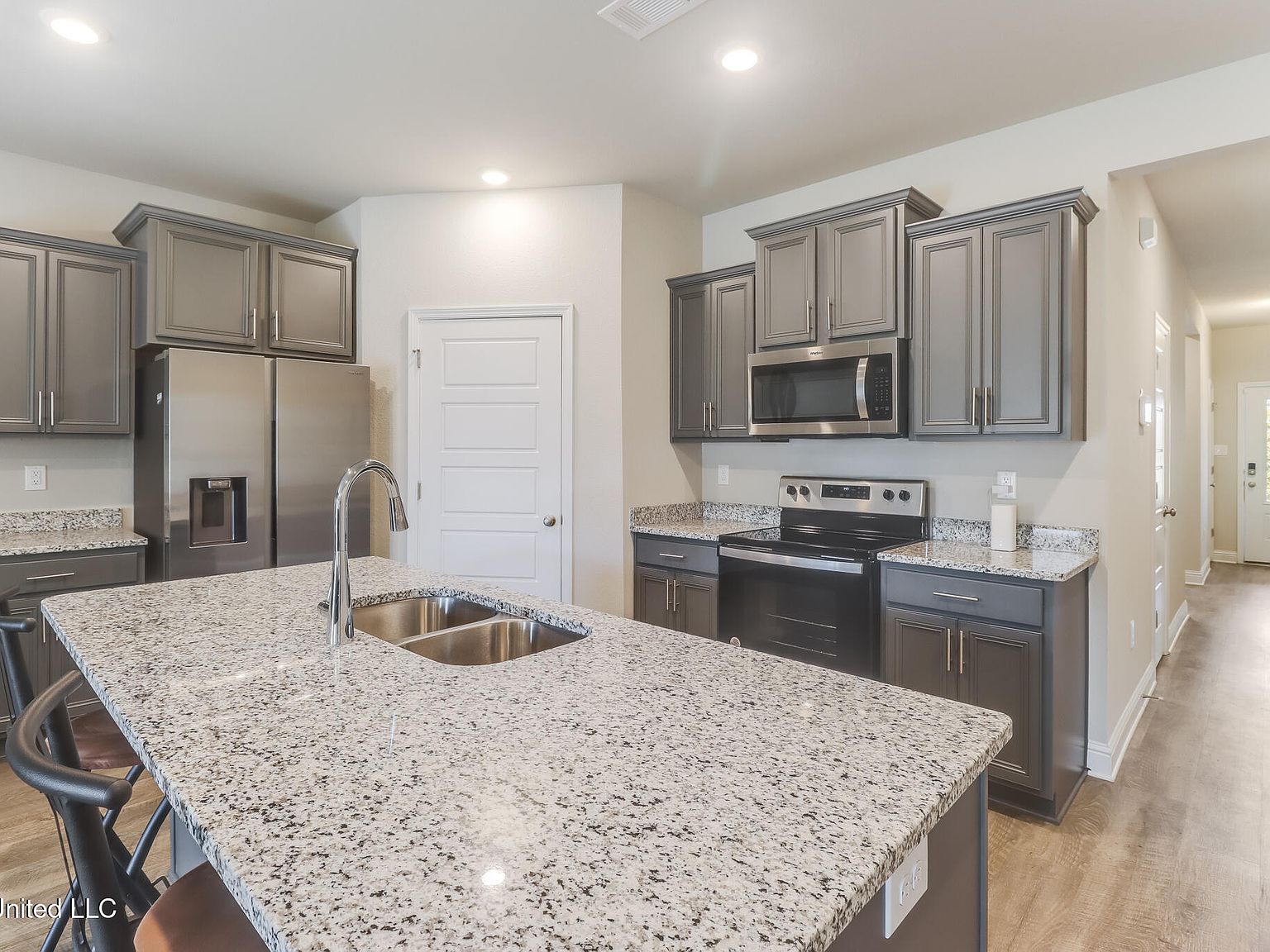 5625 Overland Dr Biloxi, MS 39532 - Thumbnail 4