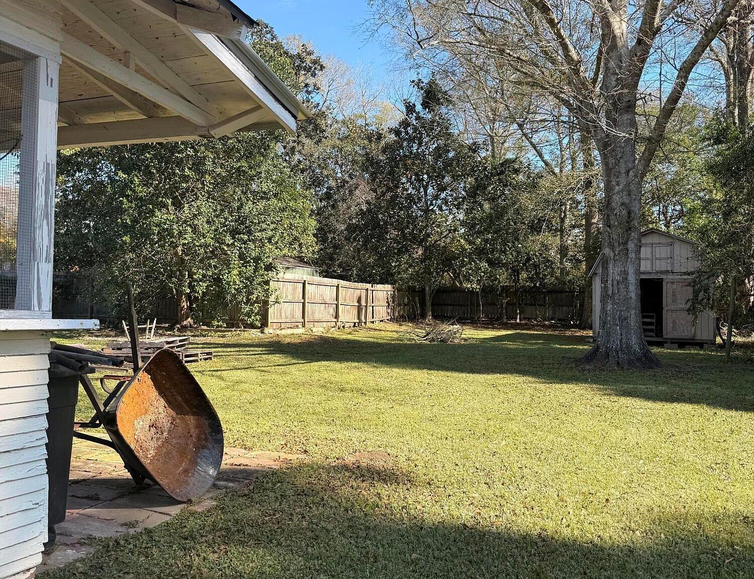 121 2nd St N Wiggins, MS 39577 | Single Family