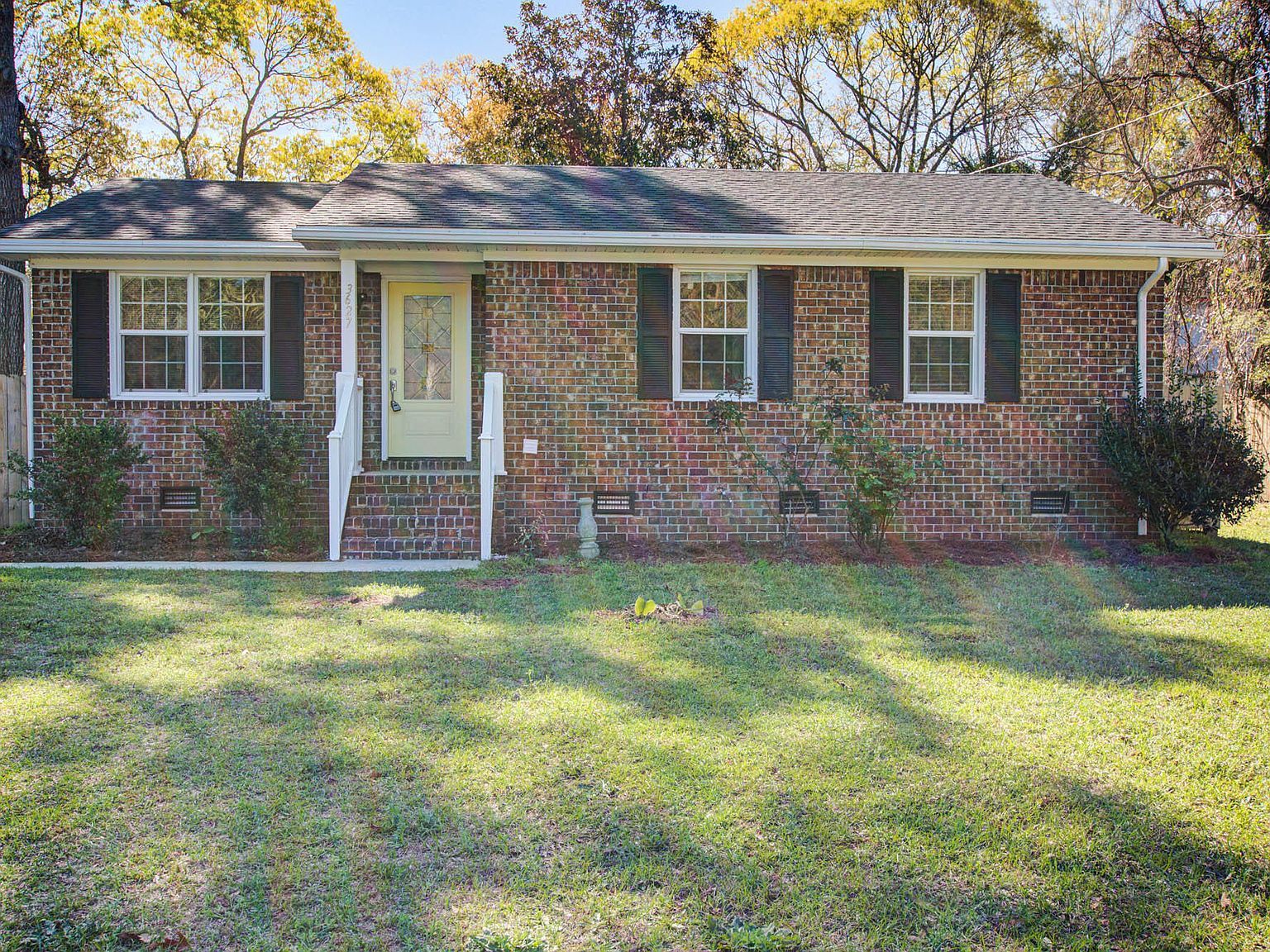 3627 Marginal Rd Mount Pleasant, SC 29466 - Thumbnail 4