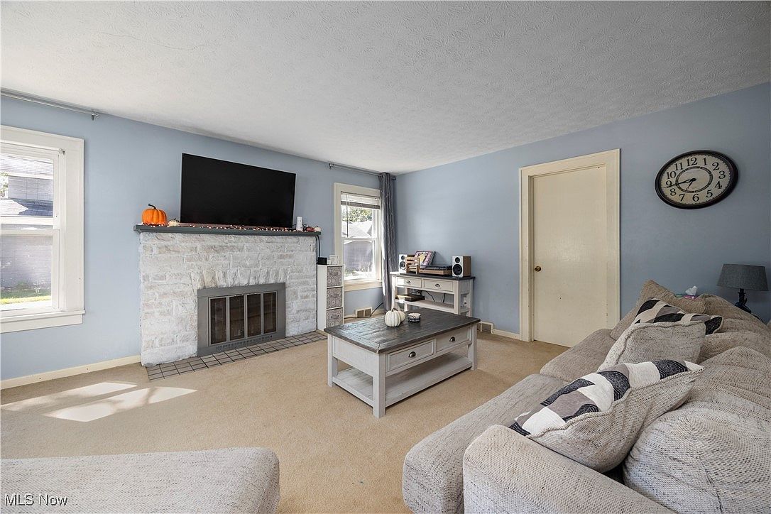 19 South St Berlin Heights, OH 44814 - Thumbnail 4