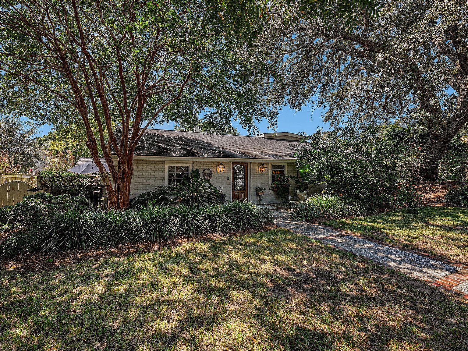 605 Ann St Mount Pleasant, SC 29464 - Thumbnail 4