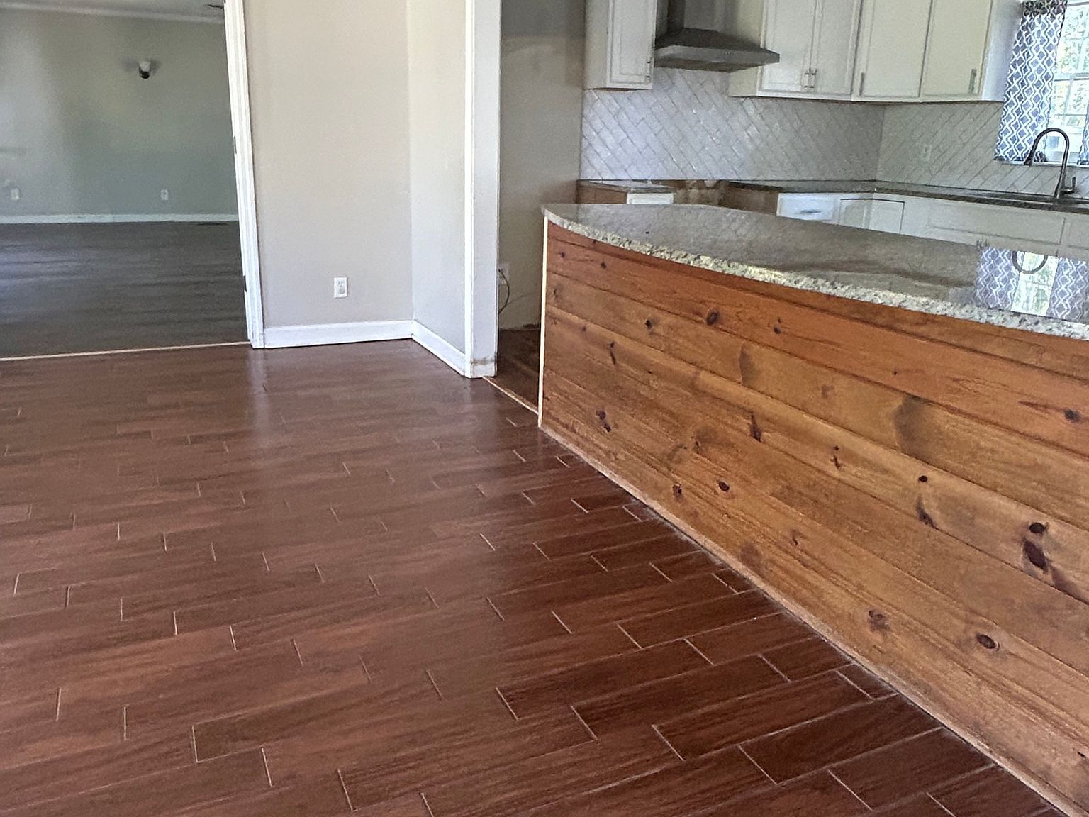 1307 Wildwood Dr Griffin, GA 30223 - Thumbnail 4