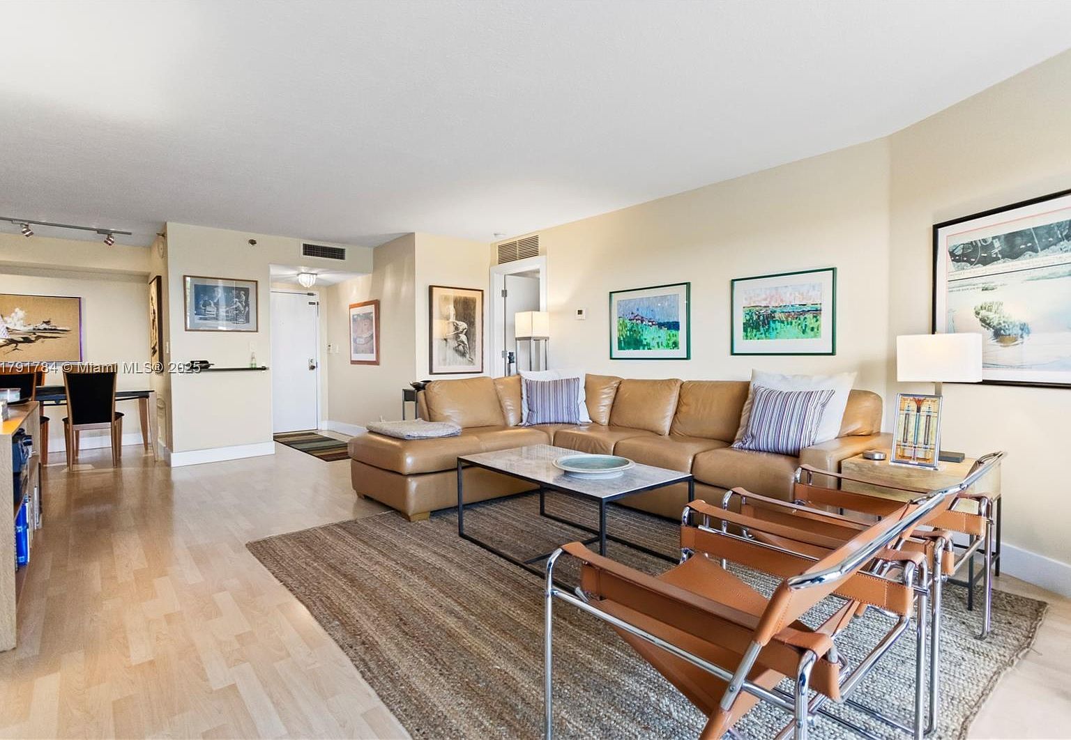 2000 Towerside Ter APT 710 Miami, FL 33138 - Thumbnail 4