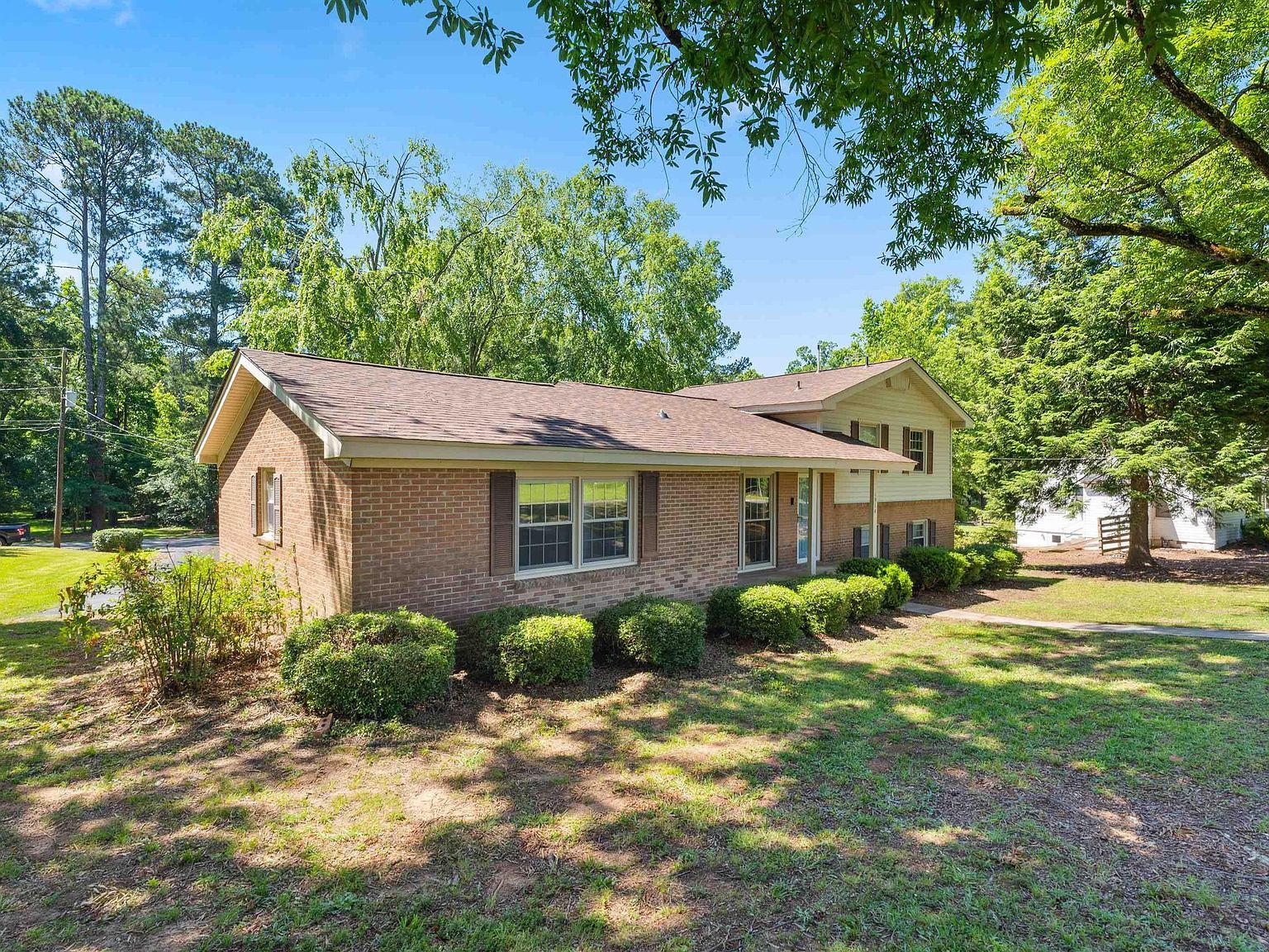 1914 Evans St Newberry, SC 29108 - Thumbnail 4