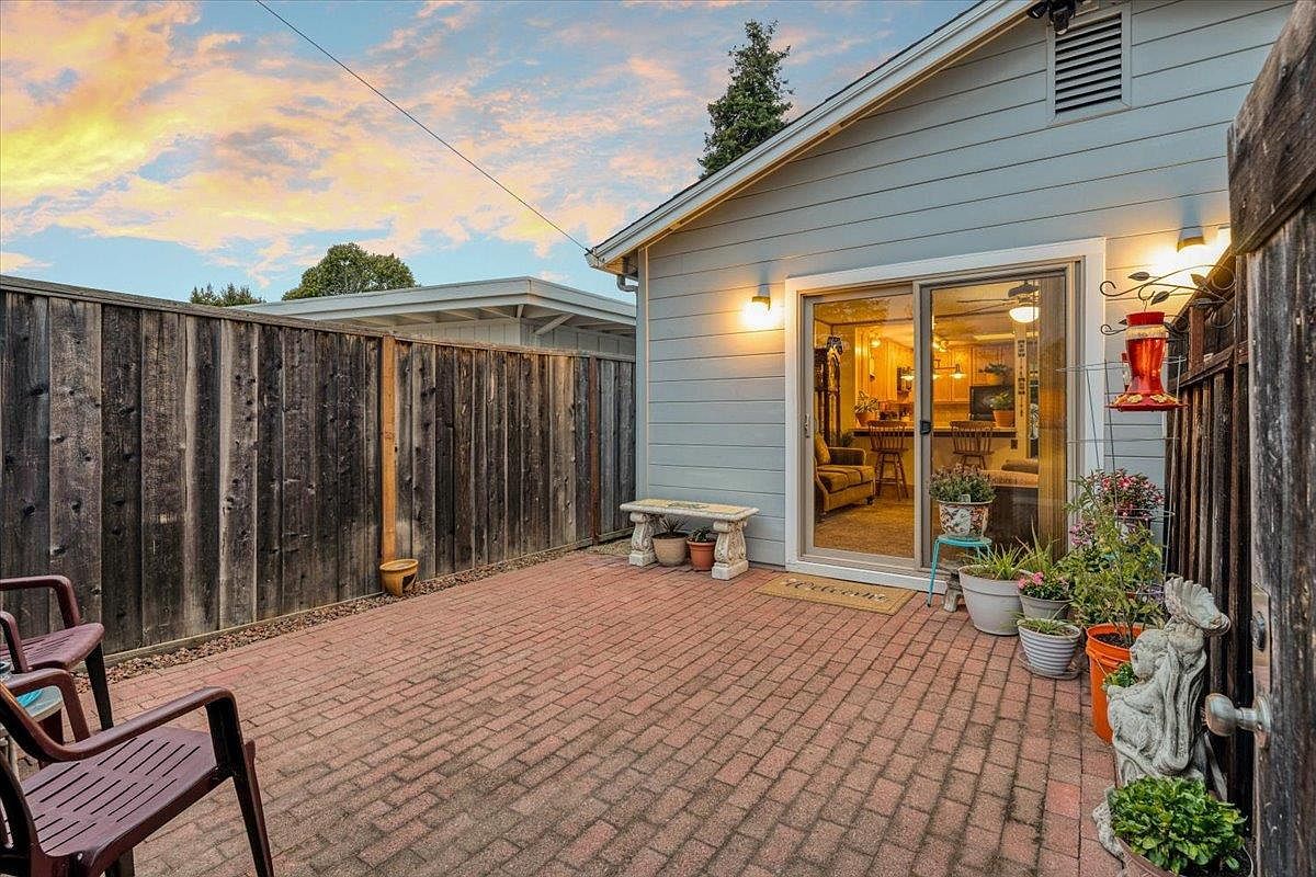 338 Dufour St Santa Cruz, CA 95060 - Thumbnail 4