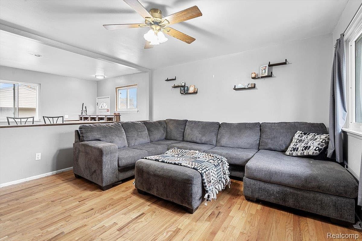 23512 Huron River Dr Rockwood, MI 48173 - Thumbnail 4