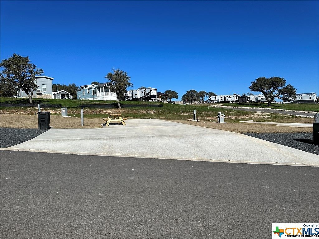 5386 Ranch Road 1376 LOT 31 Fredericksburg, TX 78624 - Thumbnail 4