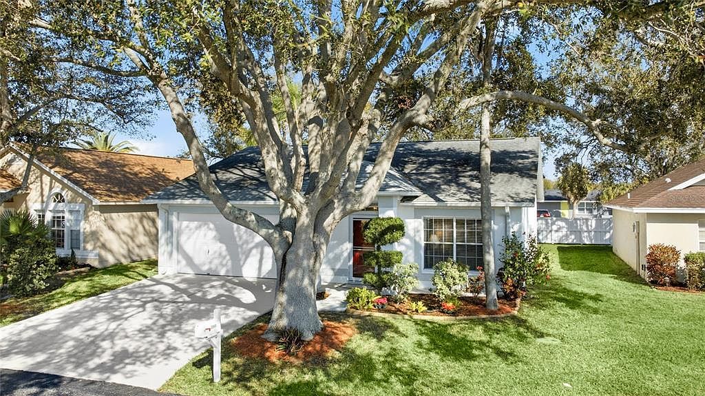 3949 37th Street Ct W Bradenton, FL 34205 - Thumbnail 4