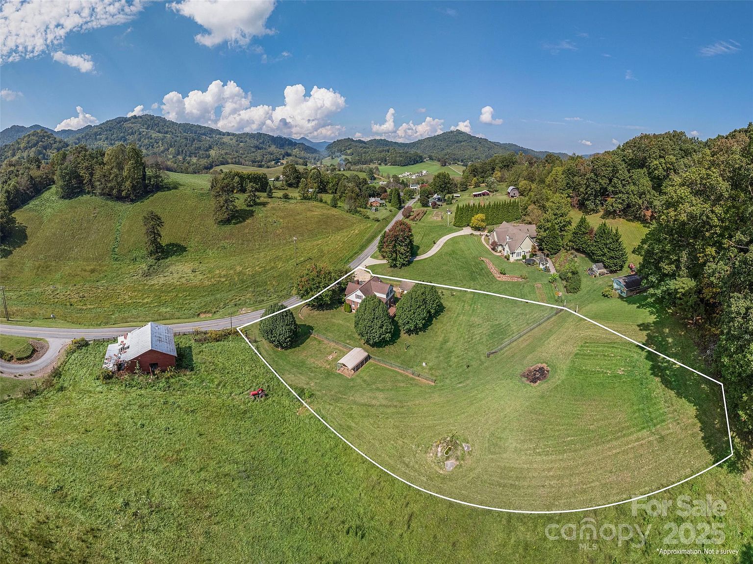 956 Iron Duff Rd Waynesville, NC 28785 - Thumbnail 4