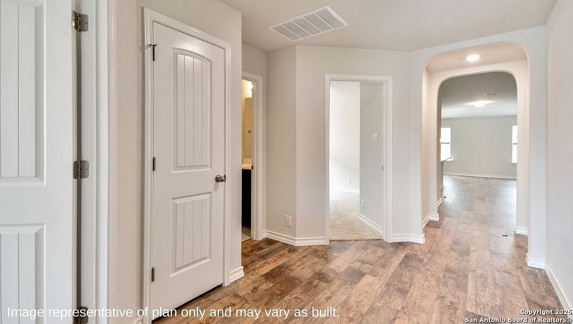 5641 Hartley Home San Antonio, TX 78245 - Thumbnail 4