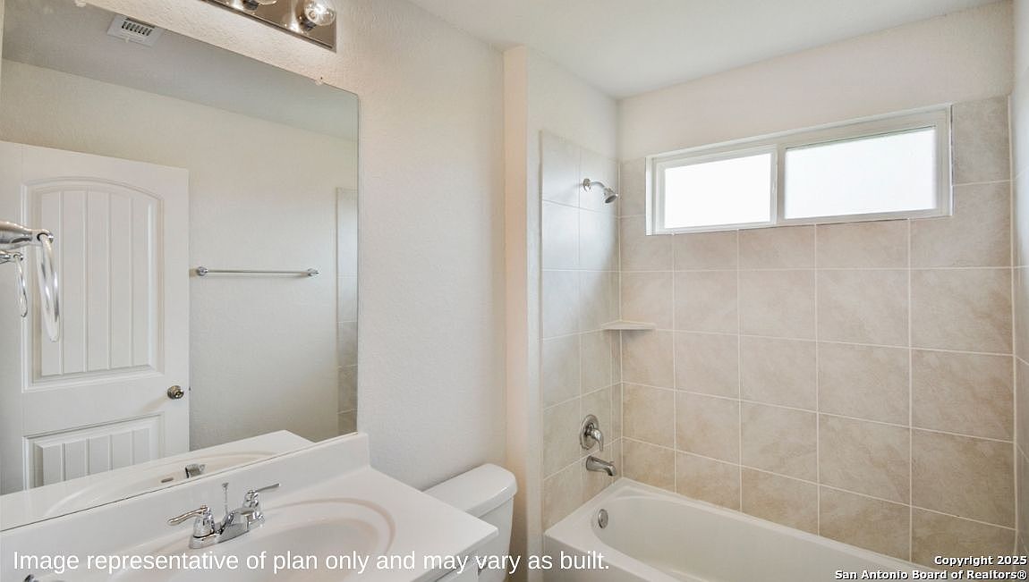 12045 Golden Quartz San Antonio, TX 78245 - Thumbnail 4