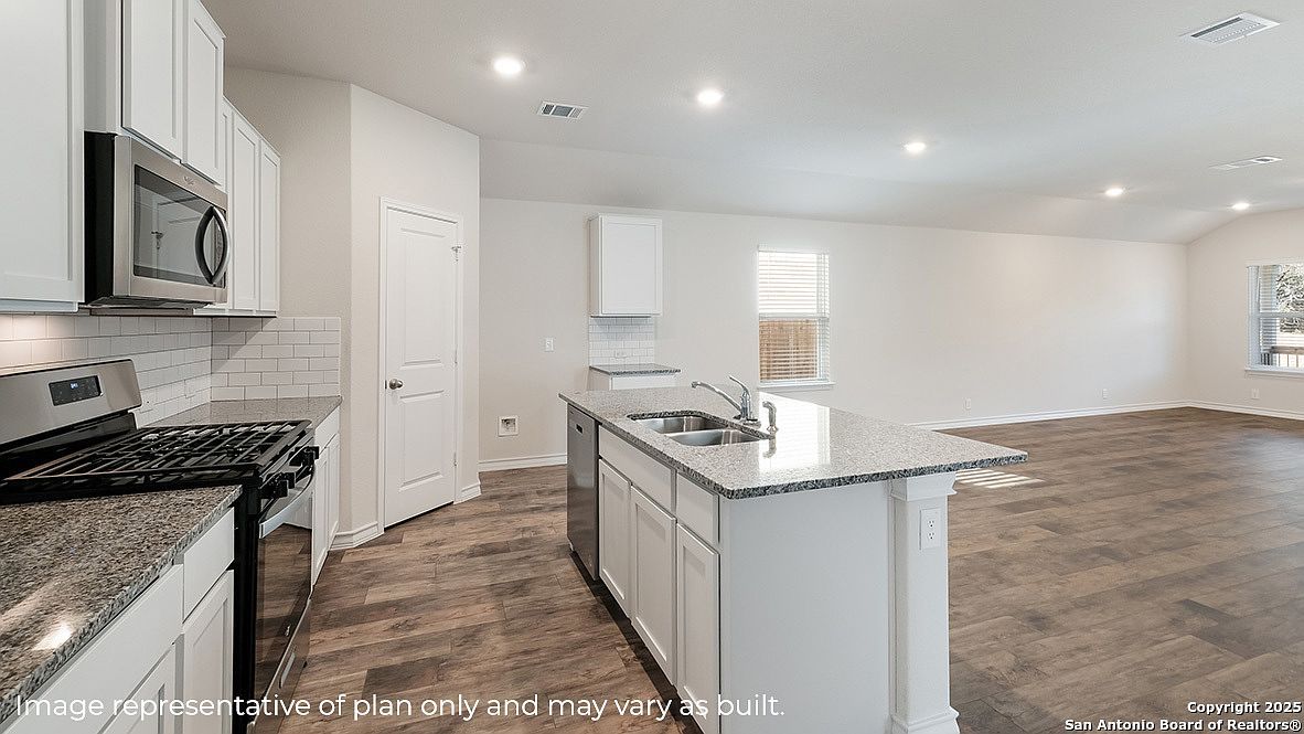 140 Hazel Peak Boerne, TX 78006 - Thumbnail 4