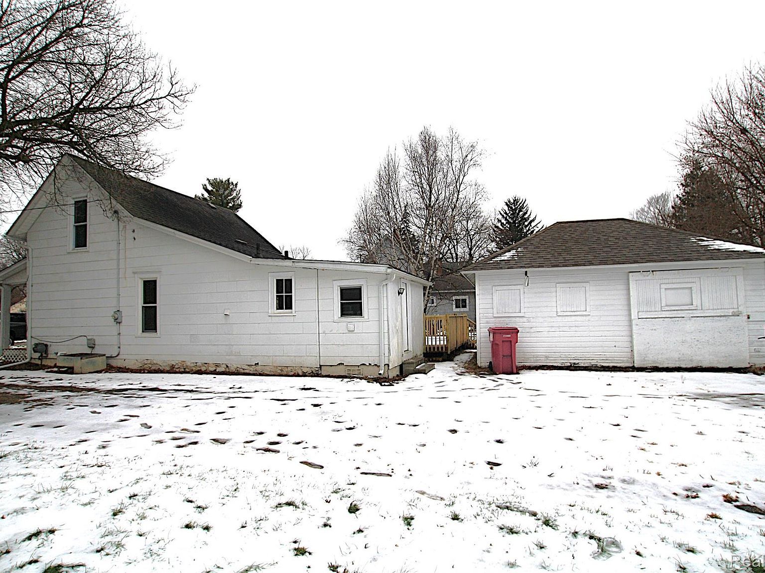 703 Queen St Owosso, MI 48867 - Thumbnail 4