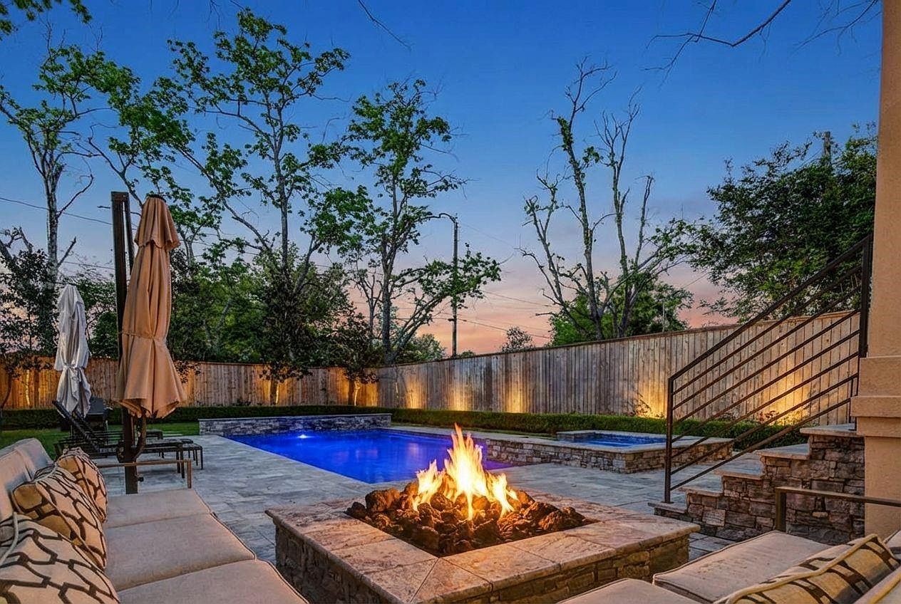 2111 Saxon Dr Houston, TX 77018 - Thumbnail 4